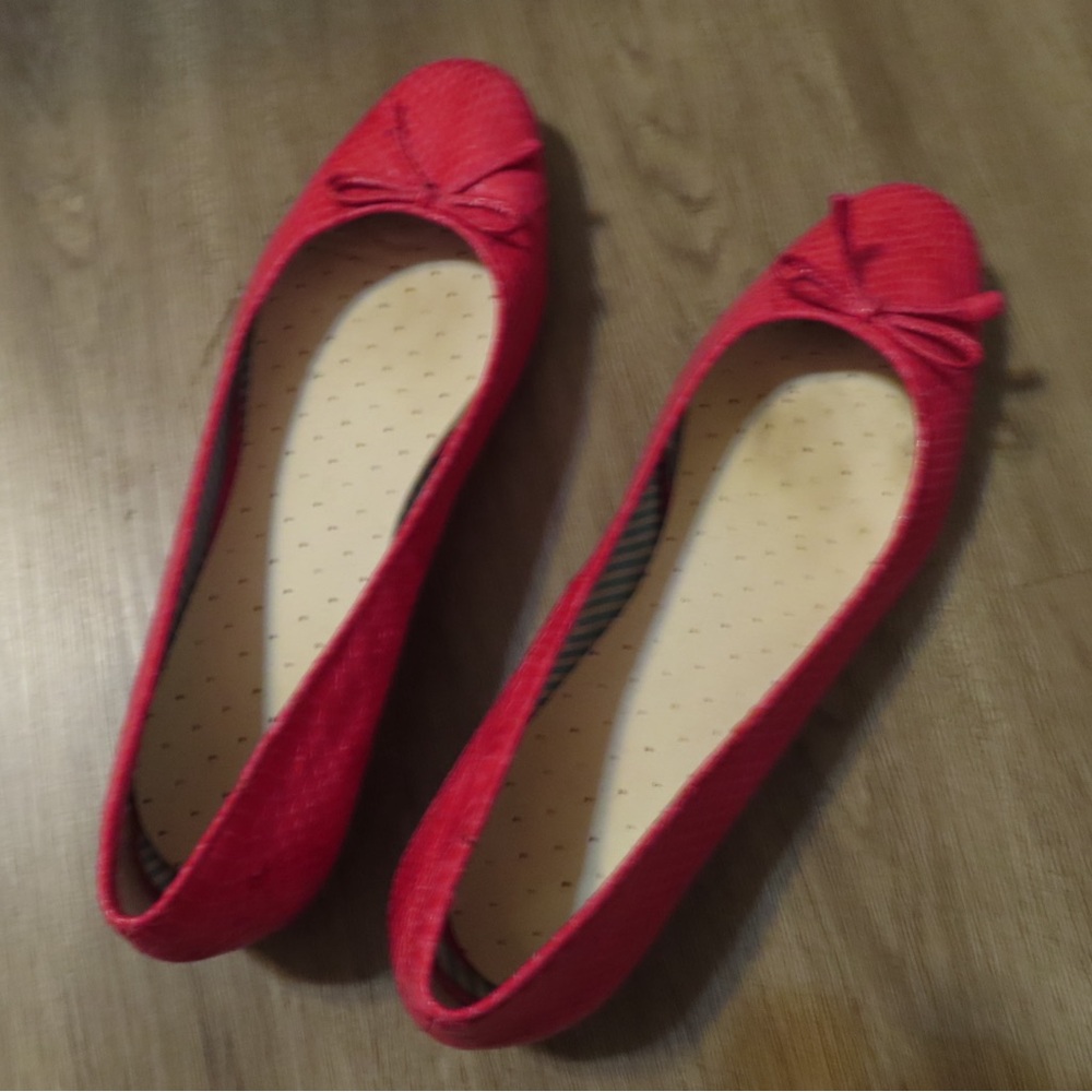Pink flats